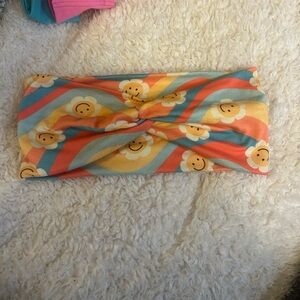 Nurse headband with mask buttons